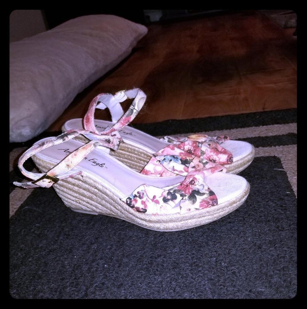 Great comfy Wedges!
